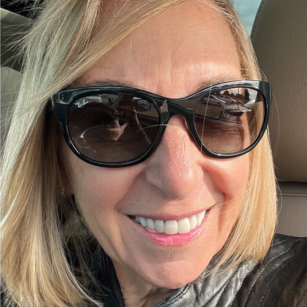 Meet your Posher, Rachel